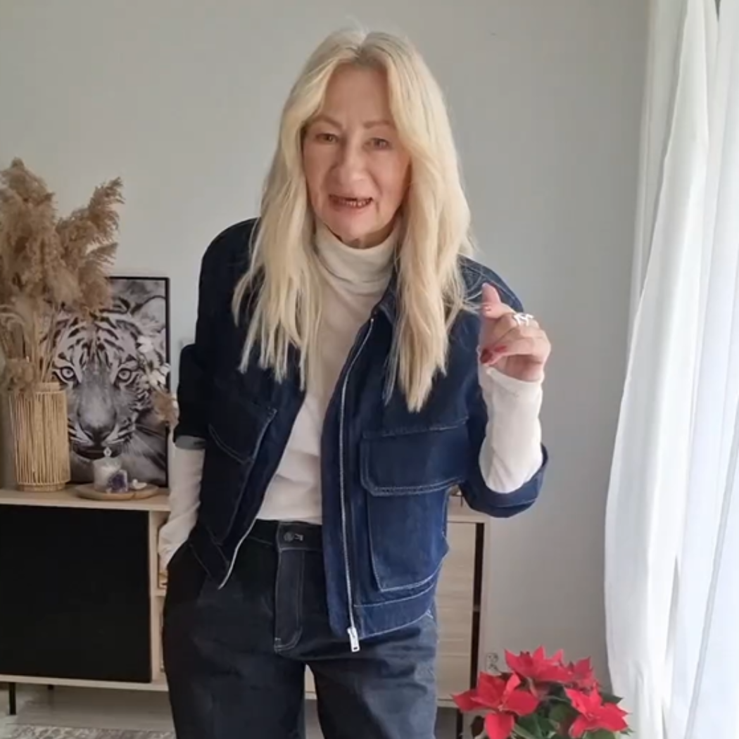 Szczerze o viralowych spodniach. Stylistka ocenia trend na „cozy look”